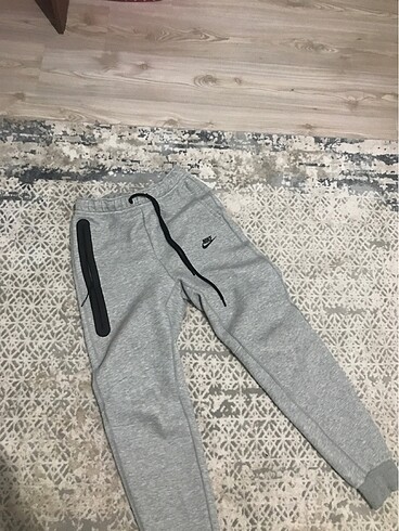 Nike tech esofman altı