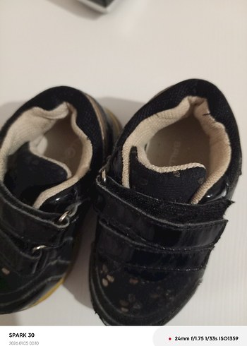 Kız Çocuk Siyah Yılan Desenli Tokalı Spor Ayakkabı - Görsel 4