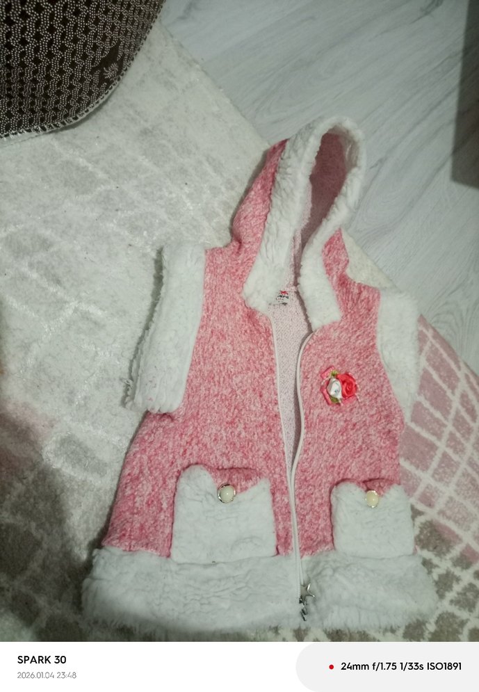 Kapüşonlu, Kürklü Pembe Kız Yeleği - Görsel 3