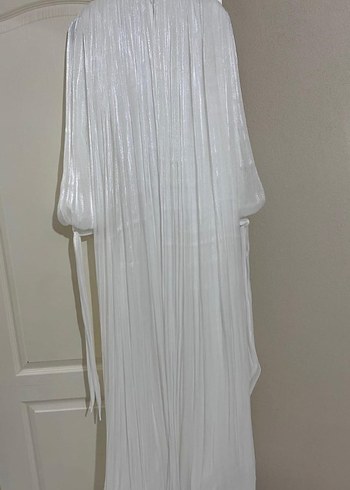 Uzun Beyaz Bohem Tarzı Gelinlik - Görsel 3