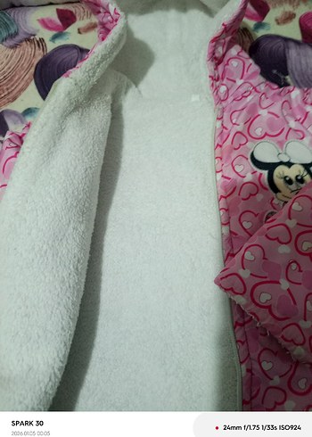 Kız Çocuk Pembe Kapüşonlu Fermuarlı Mont - Görsel 4