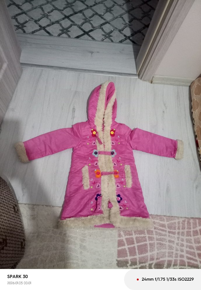 Kızlar için Kürklü Nakışlı Pembe Mont - Görsel 2