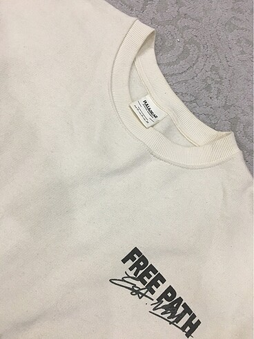 m Beden beyaz Renk Pull &Bear Oversize swetshirt