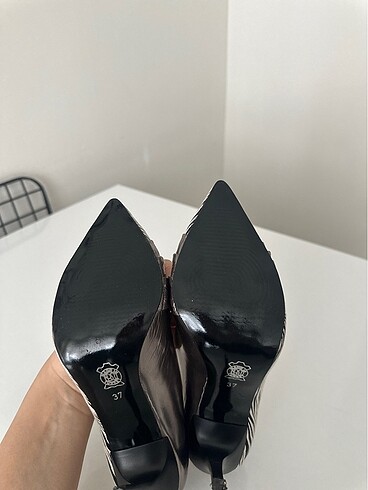 37 Beden gri Renk Stiletto