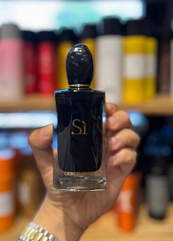 GIORGIO ARMANI