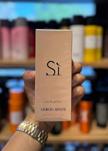 Armani GIORGIO ARMANI