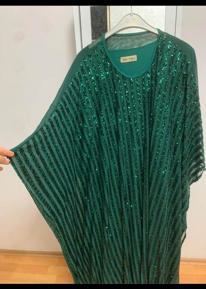 Yeşil tesettür abiye pul payetli - Görsel 2