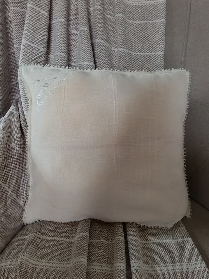 Dantel Detaylı Vintage Tarzı Bej Kırlent Kılıfı - Görsel 4