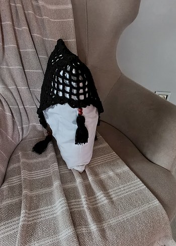 Tığ işi Siyah Örgü Kırlent Kılıfı - Görsel 3