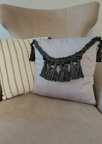 Bohem Gri Tığ İşi Püsküllü Kırlent Kılıfı 2 li Takım - Görsel 2