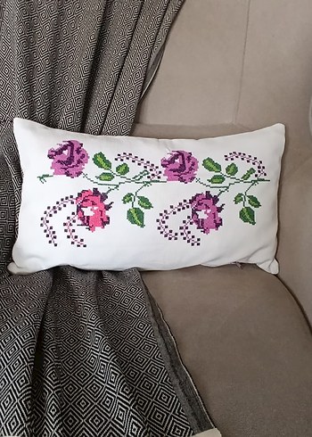 Etamin İşi Kırlent Kılıfı - Görsel 2