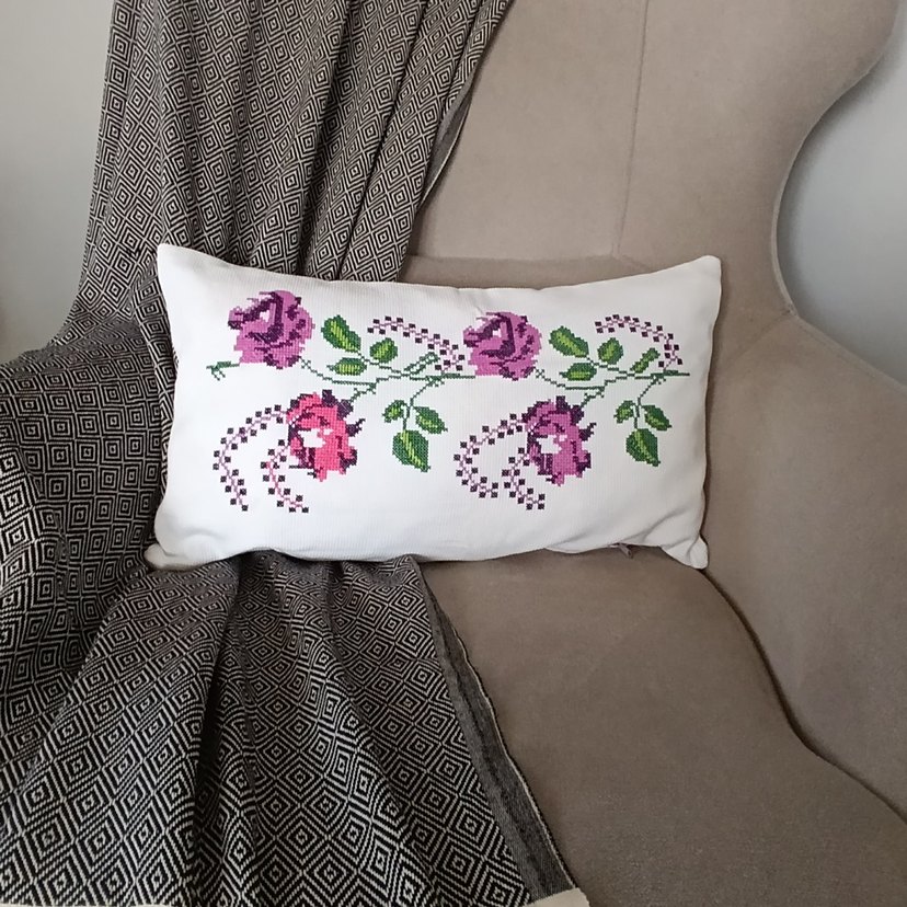 Etamin İşi Kırlent Kılıfı - Görsel 2