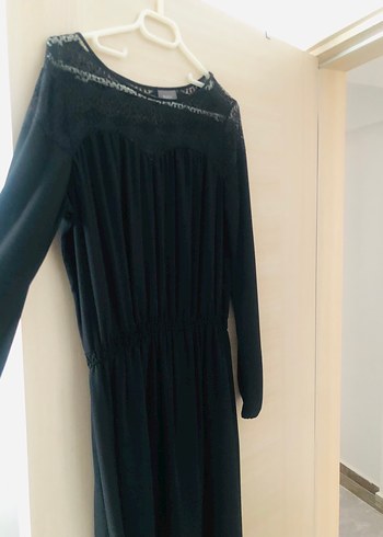 Dantel Detaylı Siyah Midi Elbise - Görsel 5