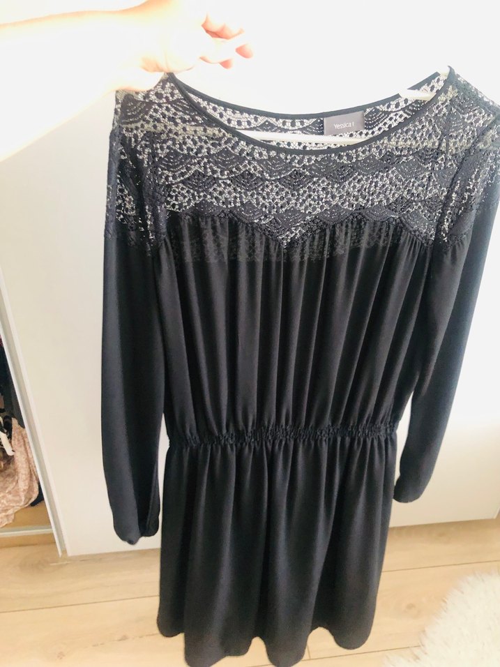 Dantel Detaylı Siyah Midi Elbise - Görsel 2