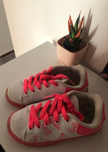 Kız Çocuk Pembe Barbie Baskılı Spor Ayakkabı - Görsel 2