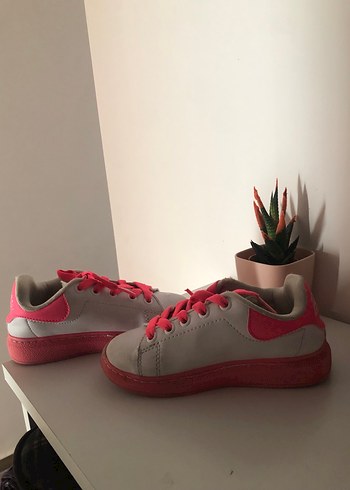 Kız Çocuk Pembe Barbie Baskılı Spor Ayakkabı - Görsel 3