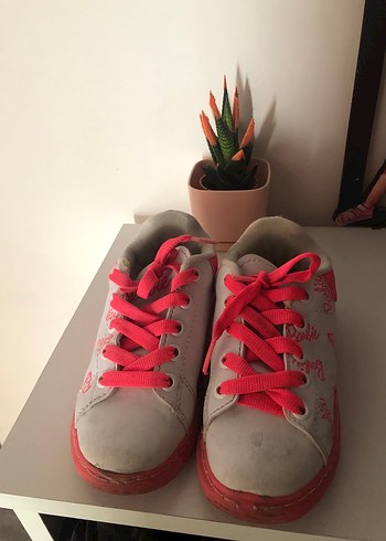 Kız Çocuk Pembe Barbie Baskılı Spor Ayakkabı - Görsel 5