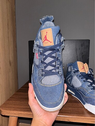 45 Beden Air Jordan (Limited Edition Model)
