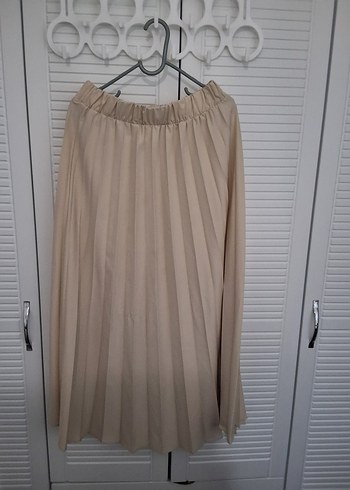 Bej Pileli Uzun Kadın Etek - Görsel 2