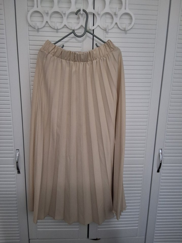 Bej Pileli Uzun Kadın Etek - Görsel 2