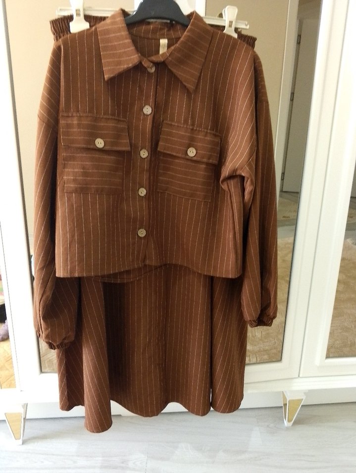 Düğmeli Kahverengi Kadın Uzun Takım - Görsel 2