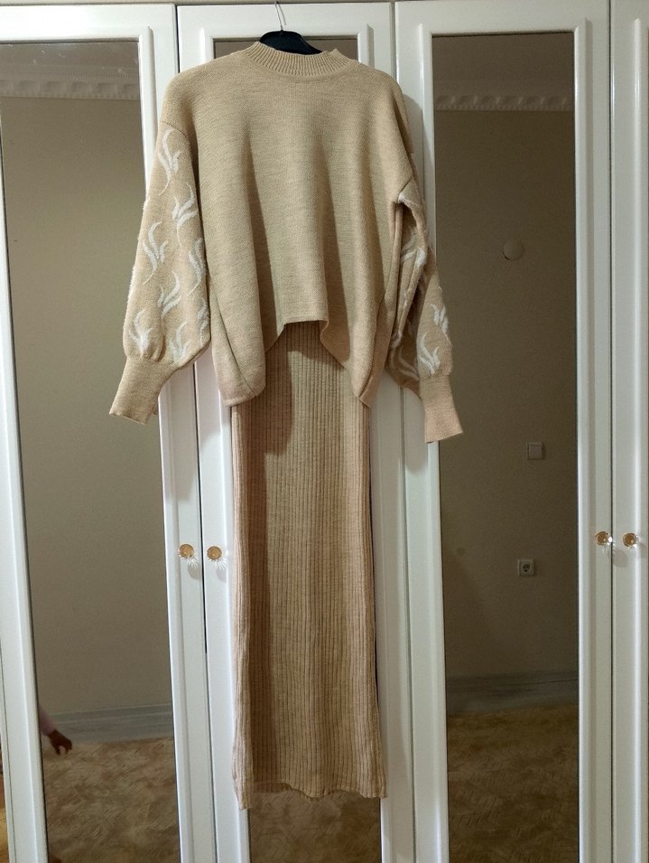 Bej Uzun Kollu Triko Elbise - Görsel 2