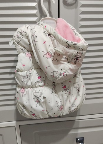 LC Waikiki Kız Çocuk Kapüşonlu Baskılı Şişme Yelek