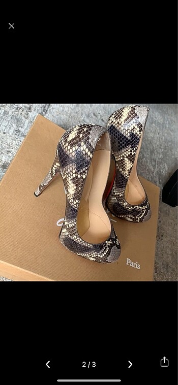 Christian Louboutin Yılan derisi