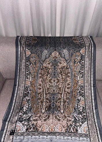 Etro etnik desenli şal