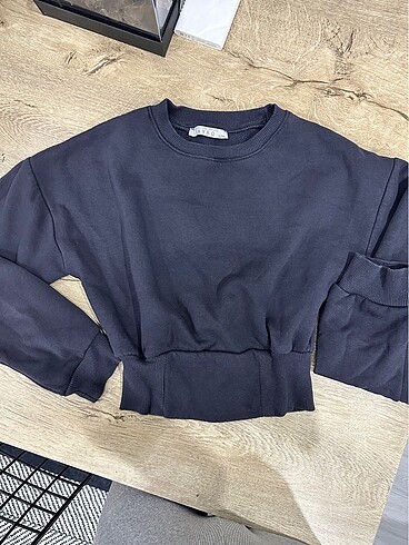 Zara crop Sweatshirt