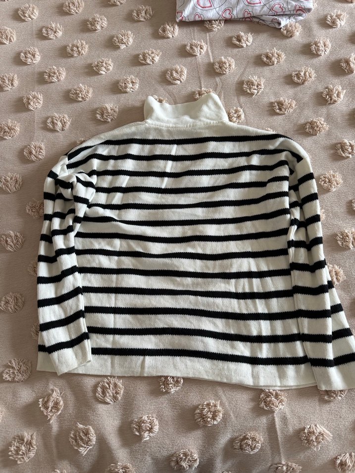 Çizgili, V Yaka, Uzun Kollu Kadın Kazak - Görsel 4