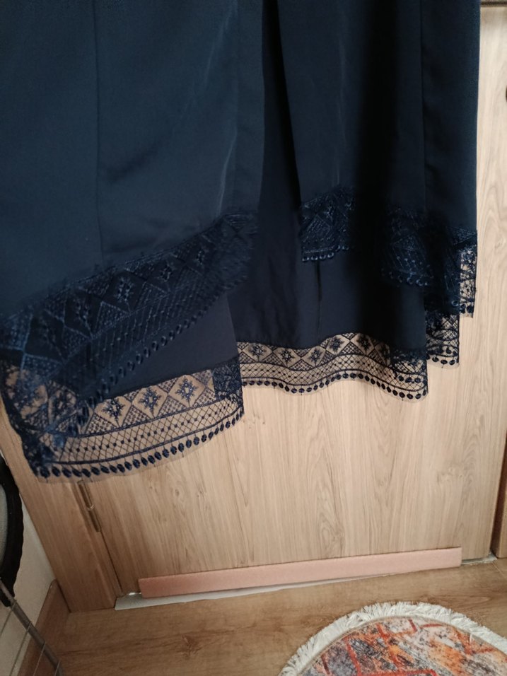 Düğmeli Lacivert Tül Detaylı Uzun Trenç - Görsel 4