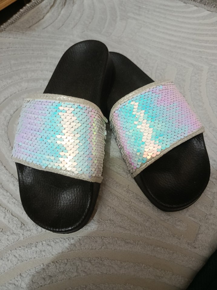 Parlak Pul Detaylı Kadın Deniz Kızı Terlik - Görsel 2