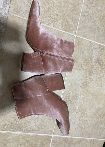 Bej Süet Topuklu Kadın Bot - Görsel 2