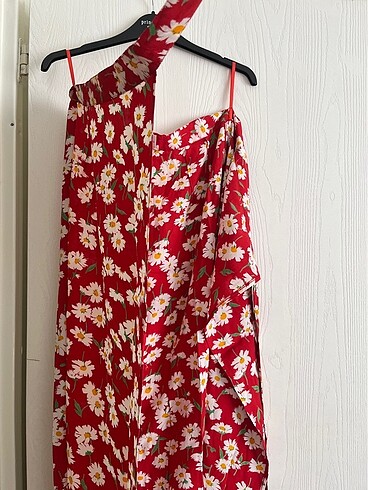 Kırmızı etek - Görsel 5