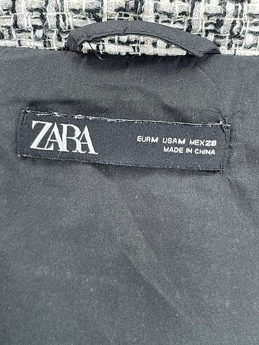 m Beden çeşitli Renk Zara Kısa Tulum %70 İndirimli.