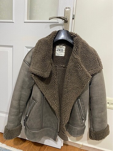 Zara mont