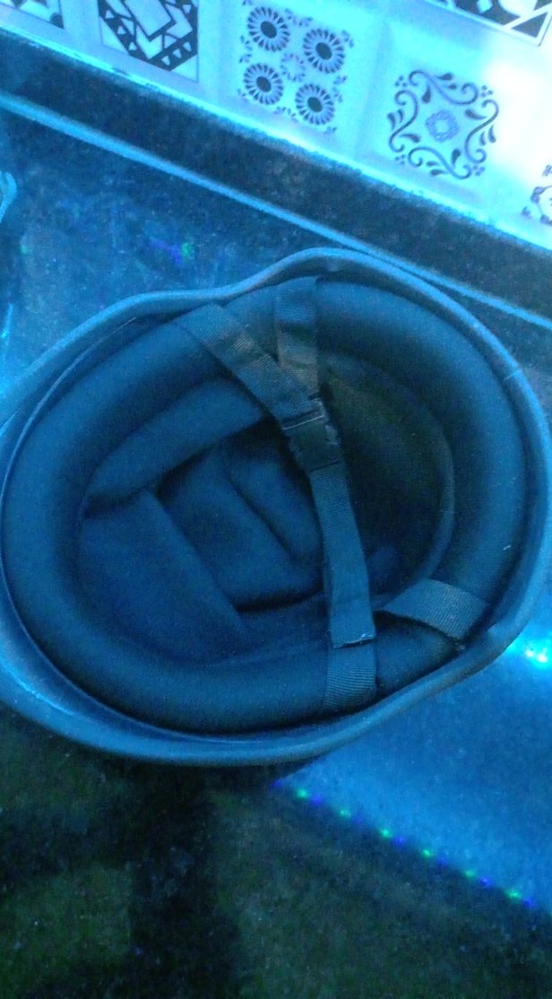 Siyah Kemerli Motosiklet Kaskı - Görsel 4