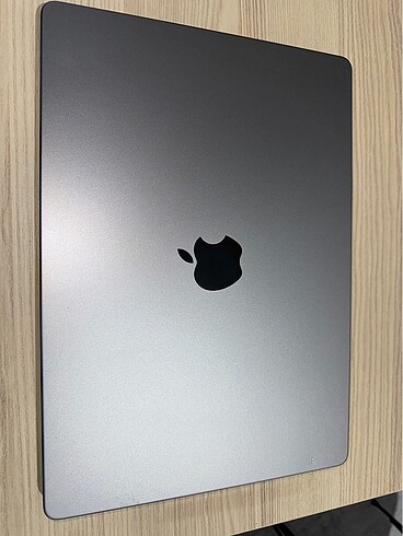 MacBook Pro M1 Pro 14 8/16 garantili