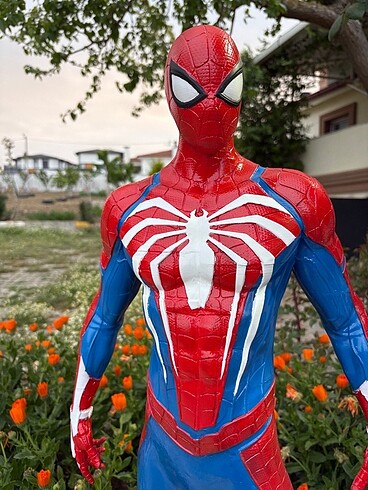  Beden Marvel?s Spiderman
