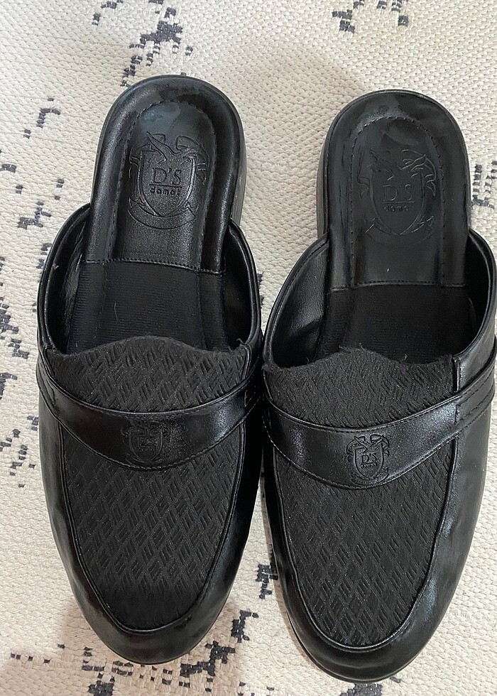 Ds damat ev terliği 42 numara ama kalıbı dar - Görsel 2