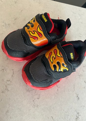 Kırmızı ateş Desenli Erkek Çocuk Spor Ayakkabı - Görsel 5