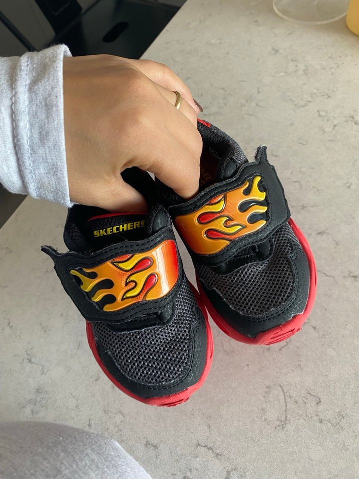 Kırmızı ateş Desenli Erkek Çocuk Spor Ayakkabı - Görsel 4