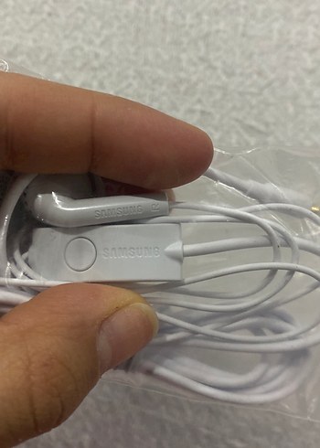 Beyaz Kulaklık - Görsel 2