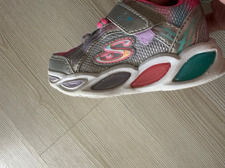 Skechers bebek ayakkabısı 22 numara - Görsel 5