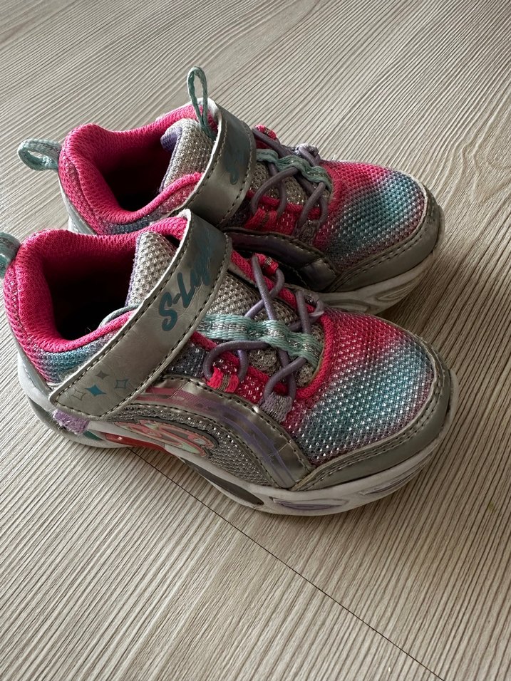 Skechers bebek ayakkabısı 22 numara - Görsel 4