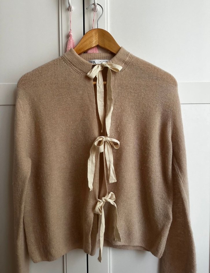 Zara fiyonk detaylı triko hırka  - Görsel 4