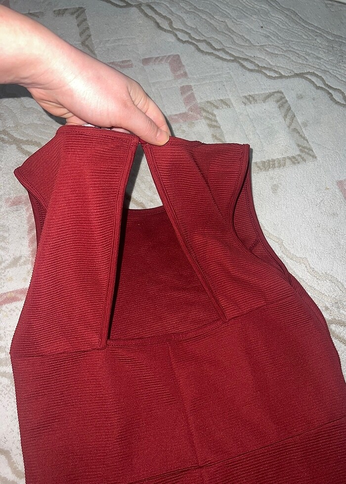 Kırmızı gece elbisesi - Görsel 4