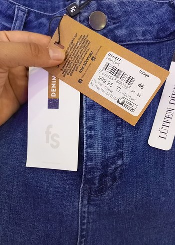 46 Beden Kadın Mavi Kemerli Mini Kot Şort yarı etiket fiyati