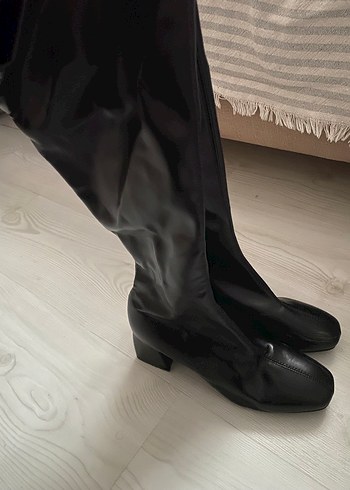 Siyah Deri Dizüstü Çizme - Görsel 2